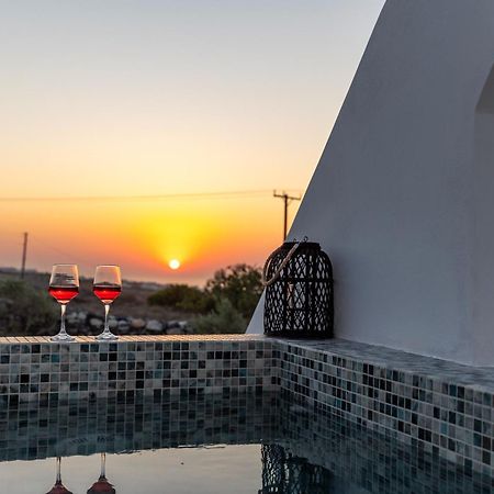 Theophrasti Suites Foinikia  Bagian luar foto