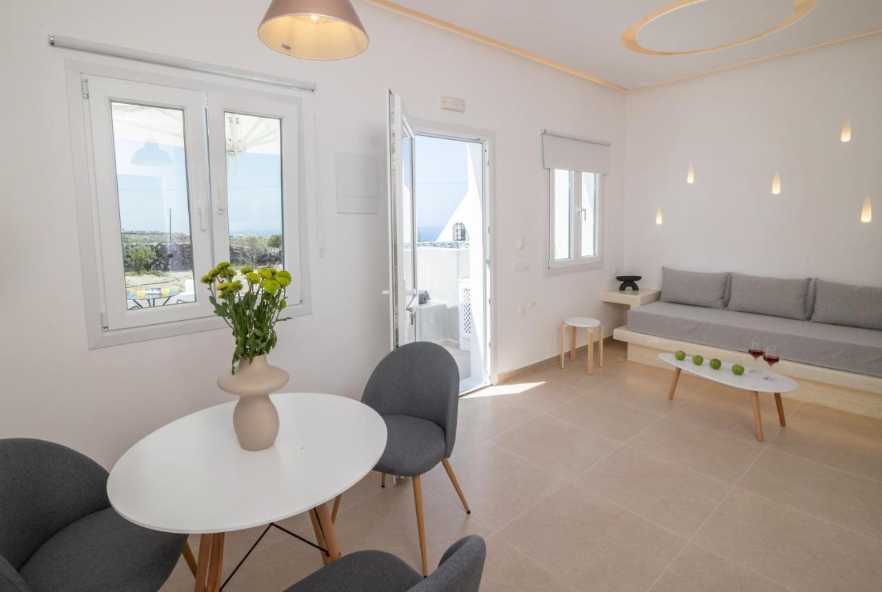 Theophrasti Suites Foinikia  Bagian luar foto