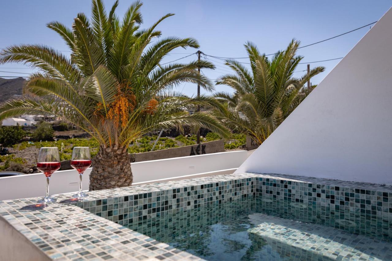 Theophrasti Suites Foinikia  Bagian luar foto