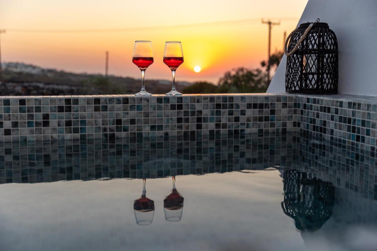 Theophrasti Suites Foinikia  Bagian luar foto